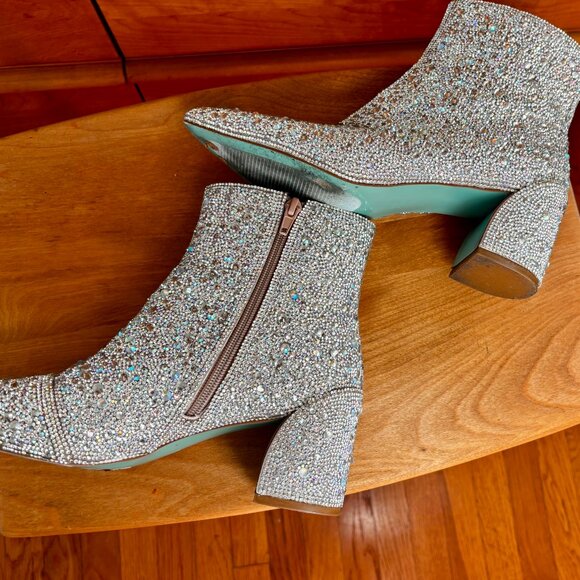 Betsey Johnson Glass & Rhinestone Ankle Bootie Size 7.5 EUC Silver Boot Glitter - Picture 8 of 13